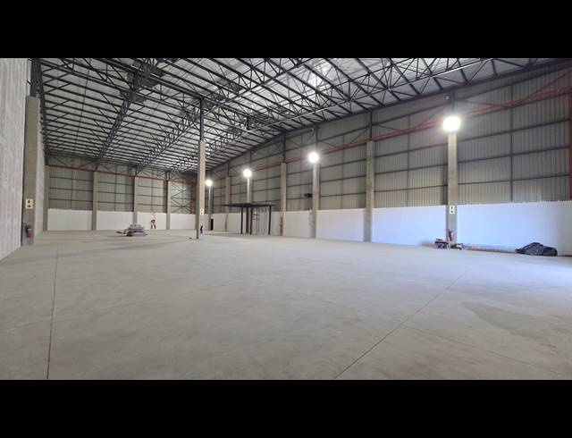 3,743M² WAREHOUSE TO LET IN SPARTAN